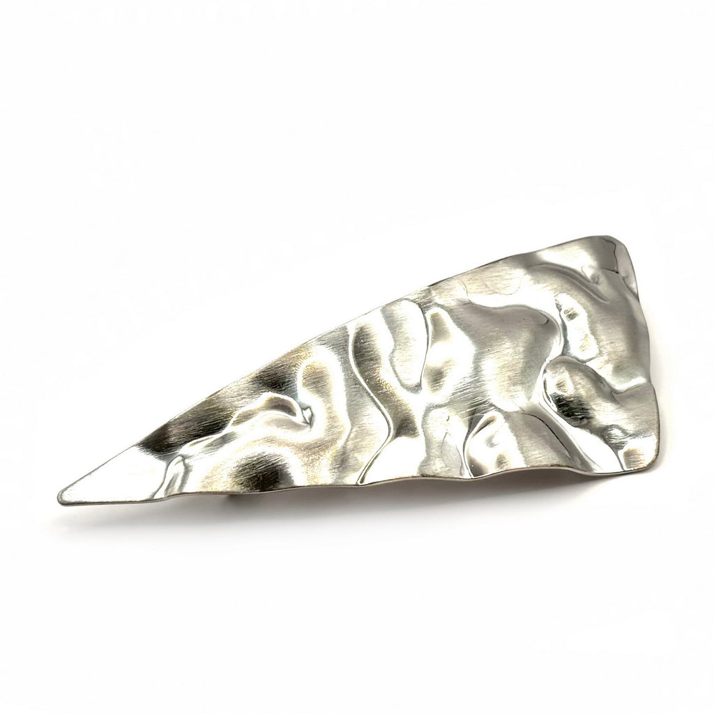 Barrette à cheveux désign métal martelé argenté