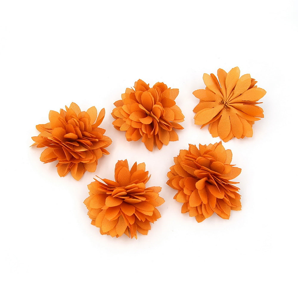 Lot de 5 petites fleurs en tissu satiné 45mm cousues à la main - orange vif