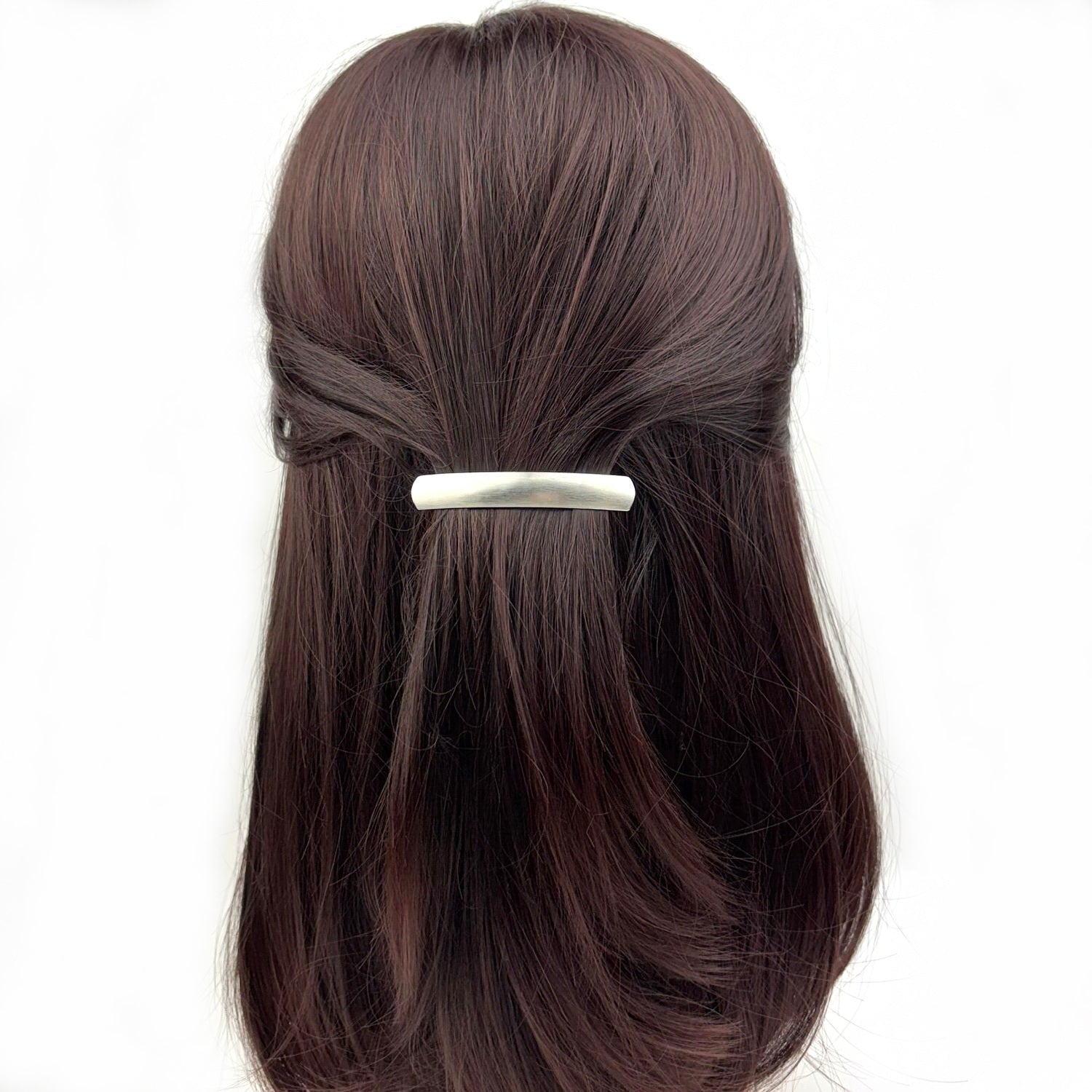 Barrette cheveux courbe 6.5cm métal brossé argenté