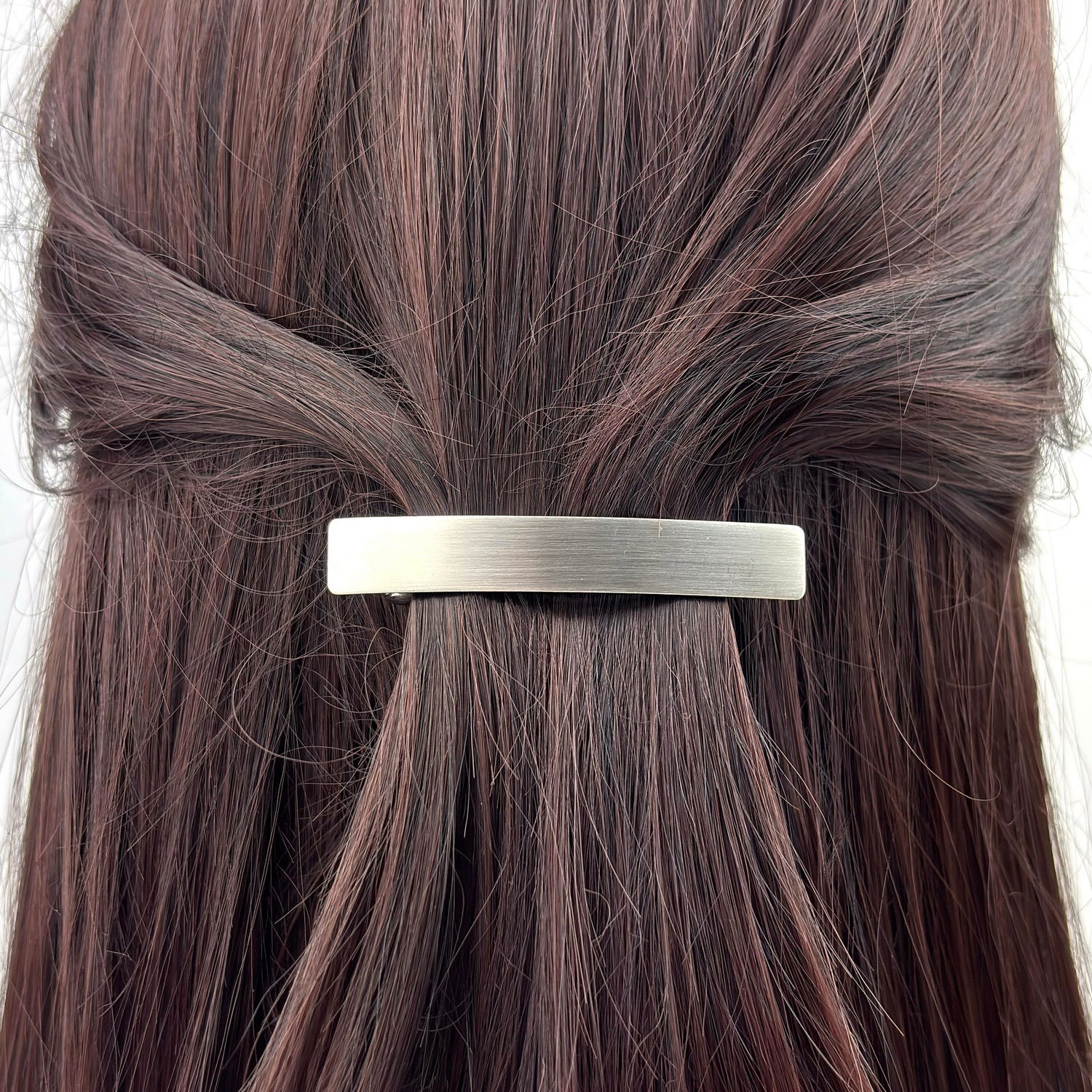 Barrette cheveux moderne 6.5cm metal  brossé argent