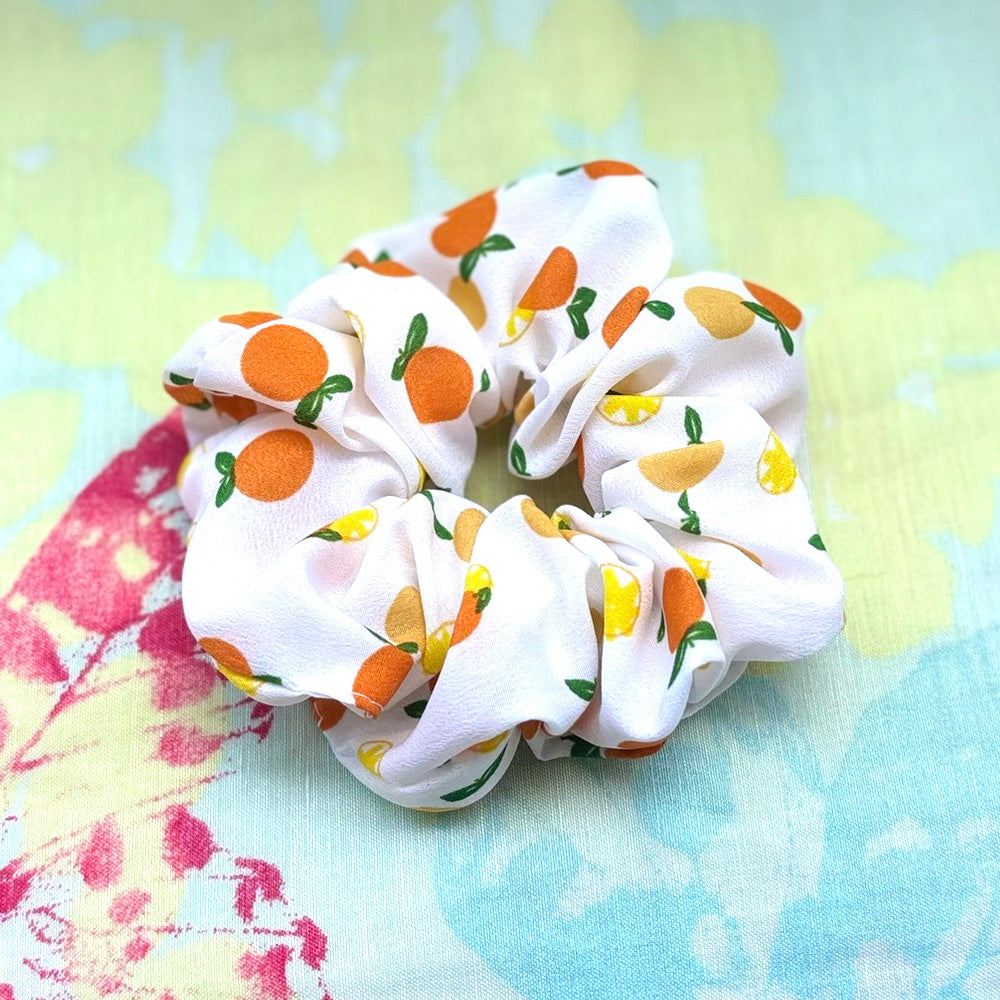Gros chouchou satiné fruit orange 13 cm
