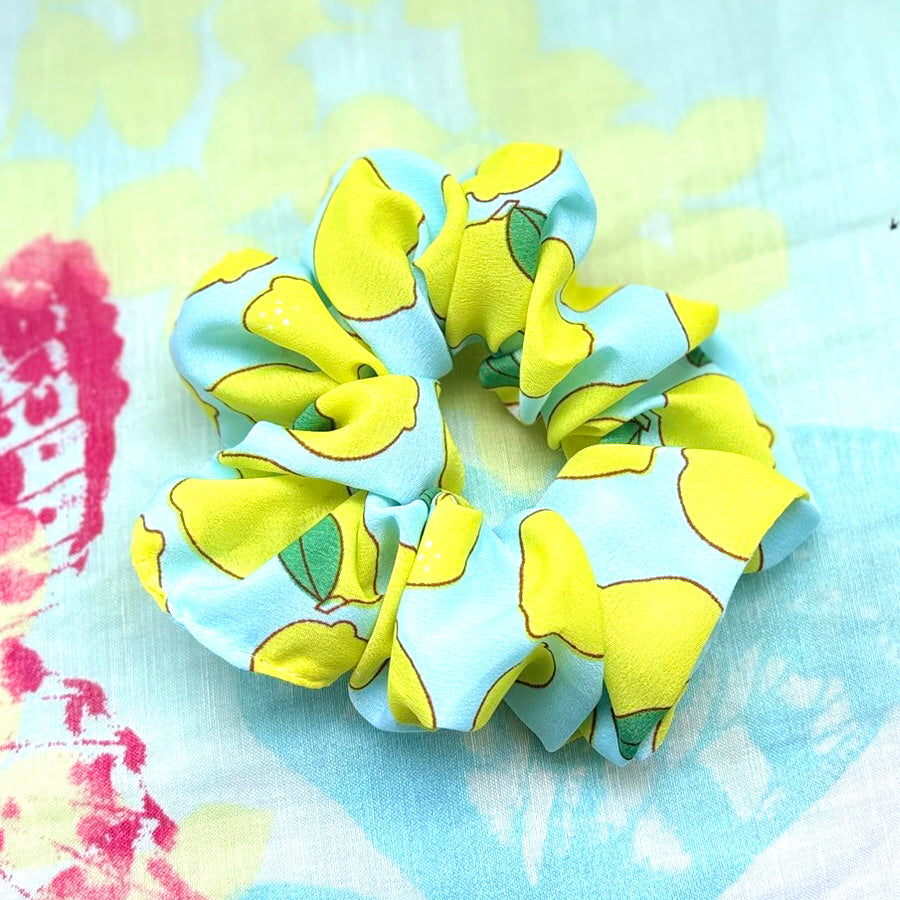 Gros chouchou satiné fruit citron 13 cm