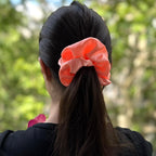 Gros chouchou en satin saumon clair pour cheveux 13 cm, accessoire cheveux