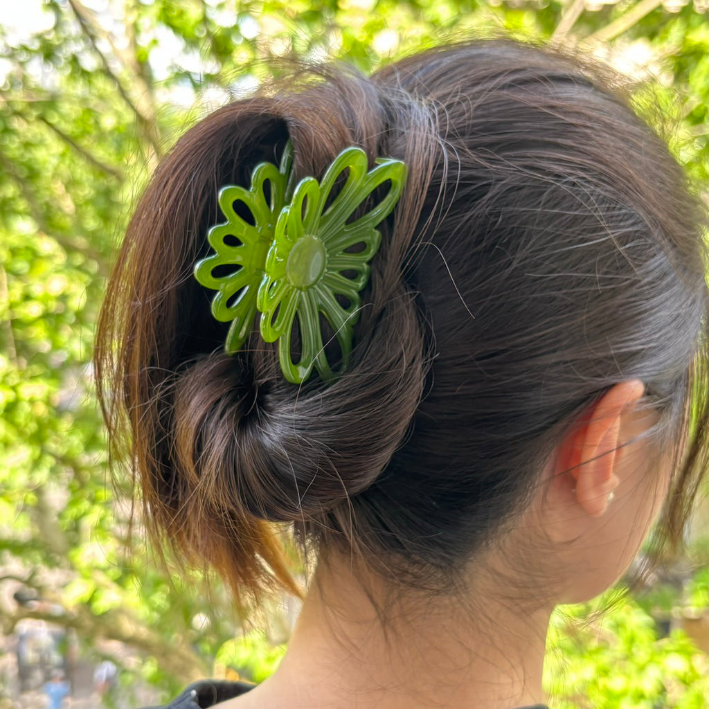 Pince à cheveux fleur 8cm vert – Accessoire cheveux Made in France