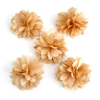 5 petites fleurs en tissu satiné 4.5 cm cousues à la main - beige moyen