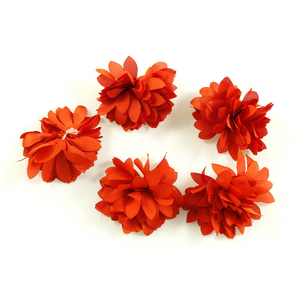 Lot de 5 petites fleurs en tissu satiné 45mm cousues à la main - orange