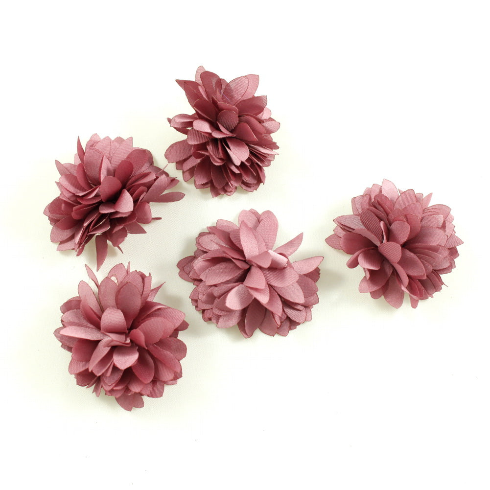 5 petites fleurs en tissu satiné 45mm cousues à la main - vieux rose